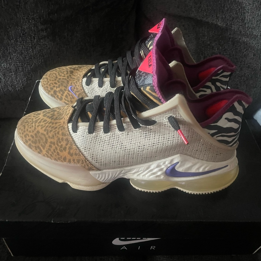 Nike Athletic Shoes - Cream and Pink - Picture 4 of 8